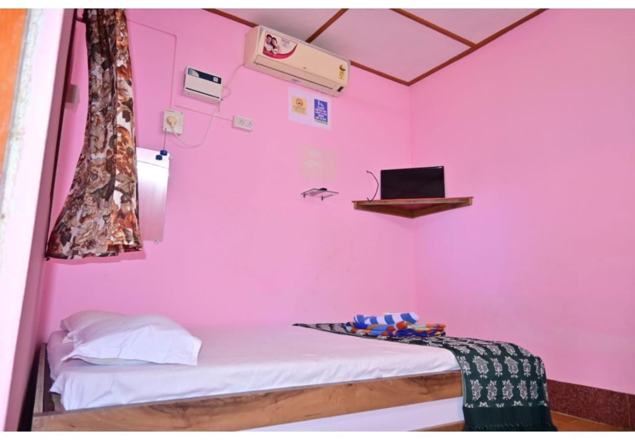 Moon Shine Garden Resort Lakshmanpur Buitenkant foto
