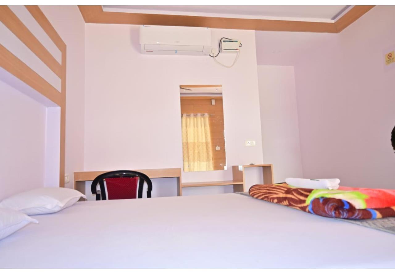 Moon Shine Garden Resort Lakshmanpur Buitenkant foto